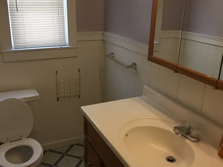 154 Christiana St — Photo 6