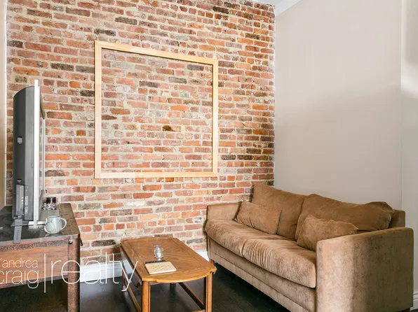 11 1st Place image 2 of 8