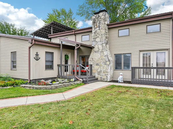 208 Clermont Ave, Russells Point, OH 43348