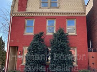 906 Geyer Ave, Saint Louis, MO 63104