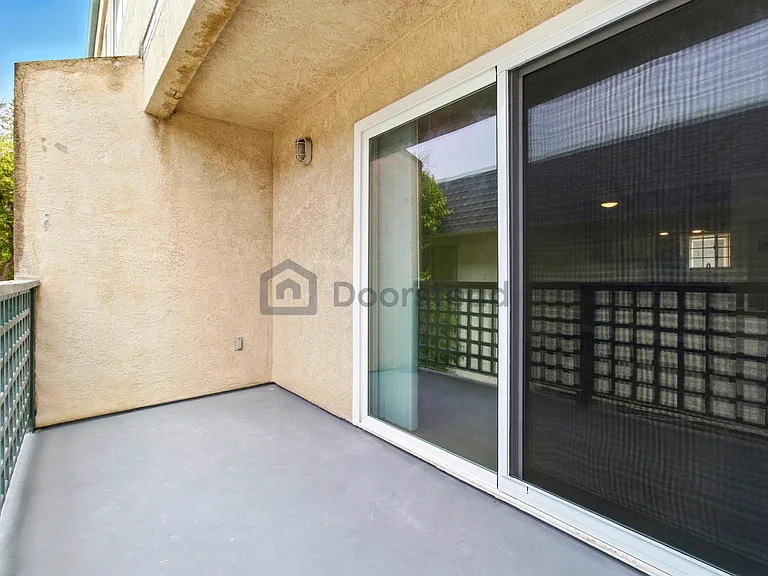 283 Date Ave #C — Photo 30