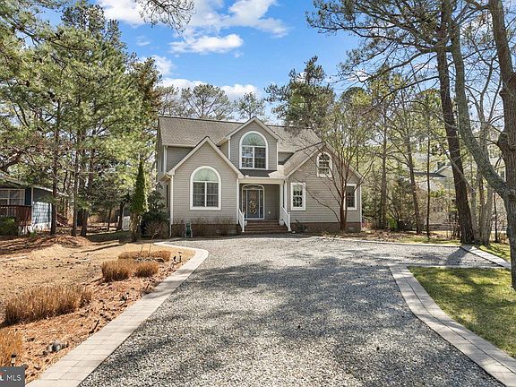 2nd image of 21 Cedar Rd