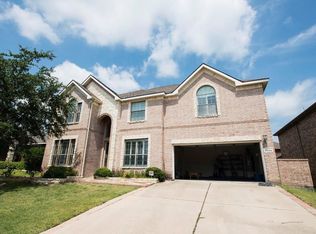 10542 Highland Ridge Rd, Fort Worth, TX 76108