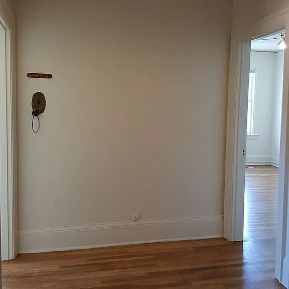 Lownsdale Apartments — Photo 16