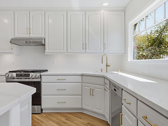 5th image of 455 31st St