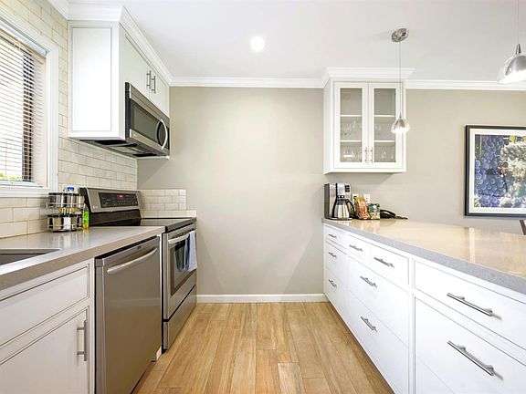 3rd image of 682 Cottage Drive #683