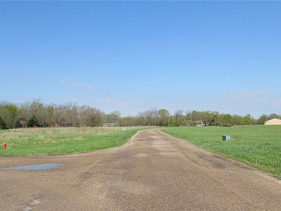 5th image of 5275 Panorama Dr