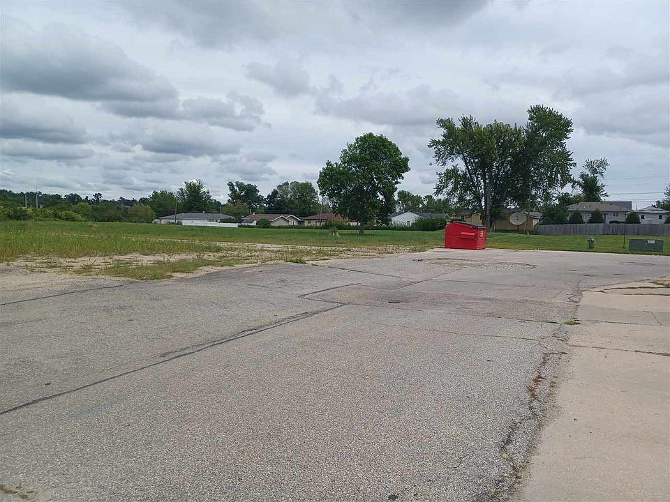 2nd image of 327 Edgewood Rd NW