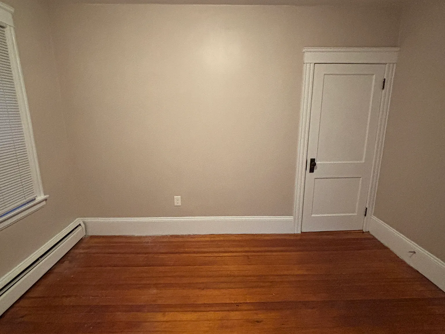 2 bed, 950 sqft, $1,900 — Photo 3