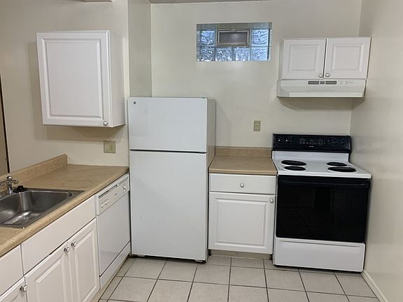 2nd image of 730 S Negley Ave #9