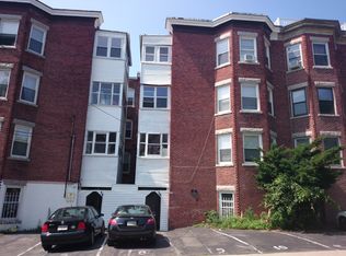 36 Bartlett Cres, Brookline, MA 02446