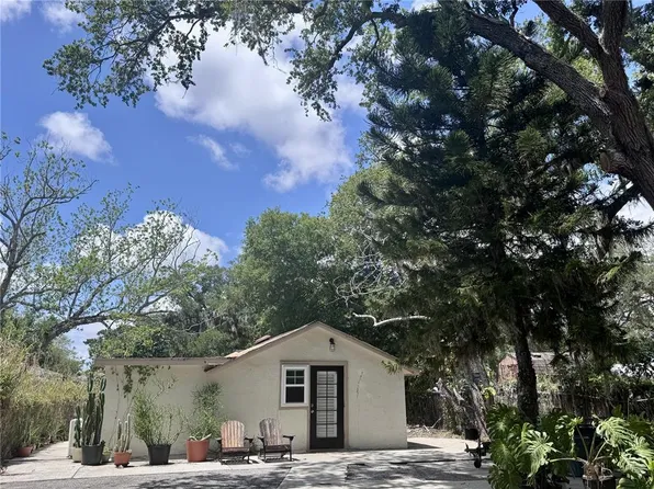 3520 19th St E, Bradenton, FL 34208