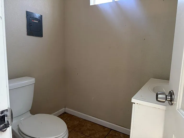 5405 McKnight Dr — Photo 10