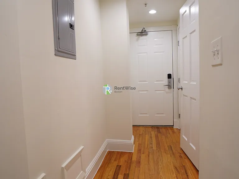 12 Brainerd Rd #15 — Photo 7