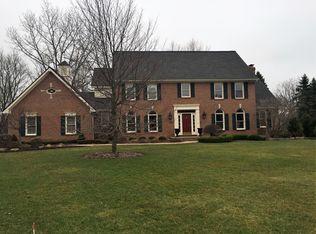 1464 Highpoint Ct, Rochester, MI 48306