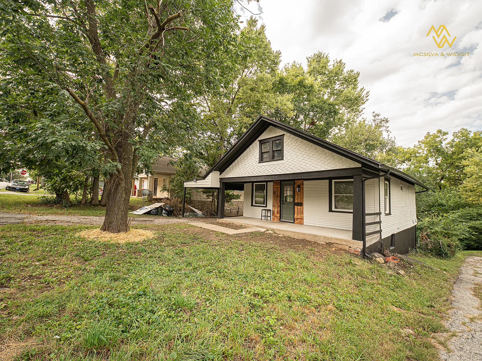 2 bed, 720 sqft, $1,525 — Photo 3