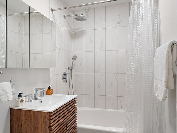5th image of 120 E 90th St APT 2F