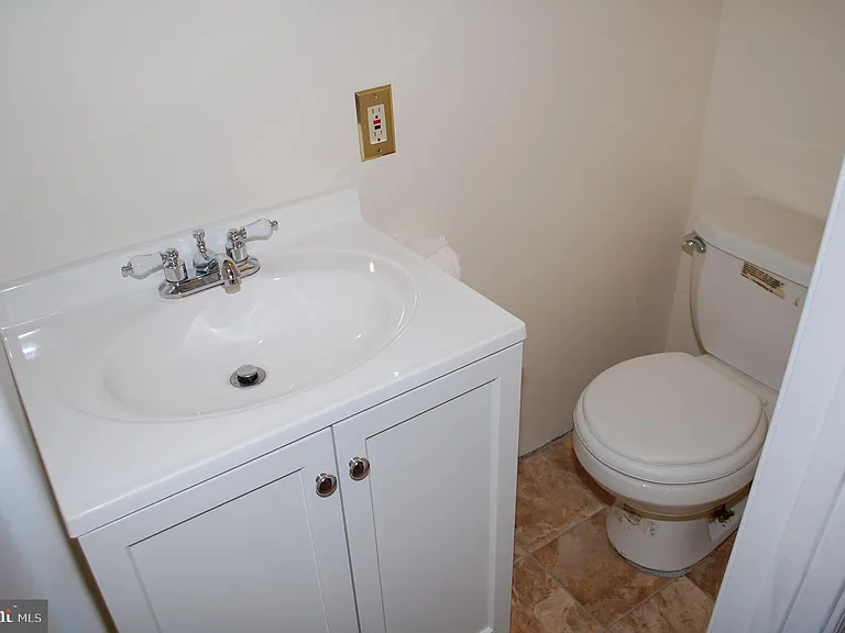1707 Pin Oak Rd — Photo 10