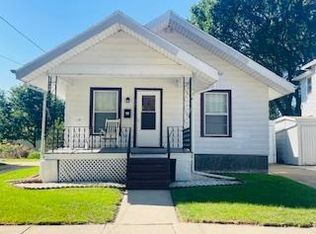 387 Wilson Ave, Janesville, WI