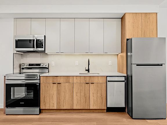 2nd image of 261 Grand Concourse #7701