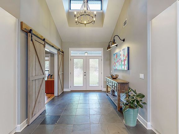 4th image of 6131 Pisgah Ln