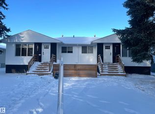 8522/8524 84th Ave NW, Edmonton, AB T6C1C5