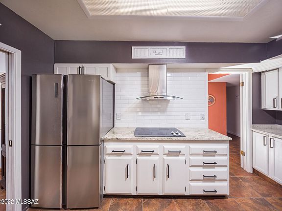 2nd image of 141 W Calle Melendrez