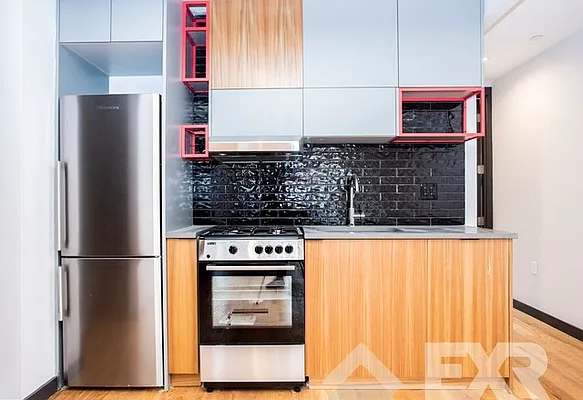 Rented by EXR | media 3