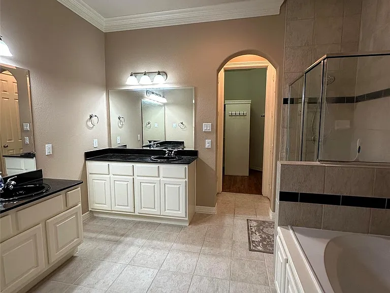 2910 Royal Oaks Grv — Photo 20