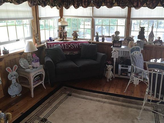 4th image of 8944 Schafer Dr