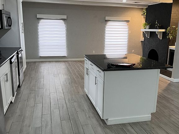5th image of 2306 NE Village Dr