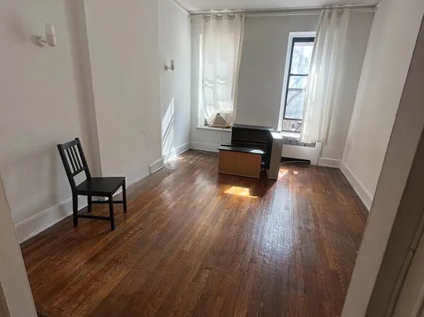 339 E 85th St #2, New York, NY 10028