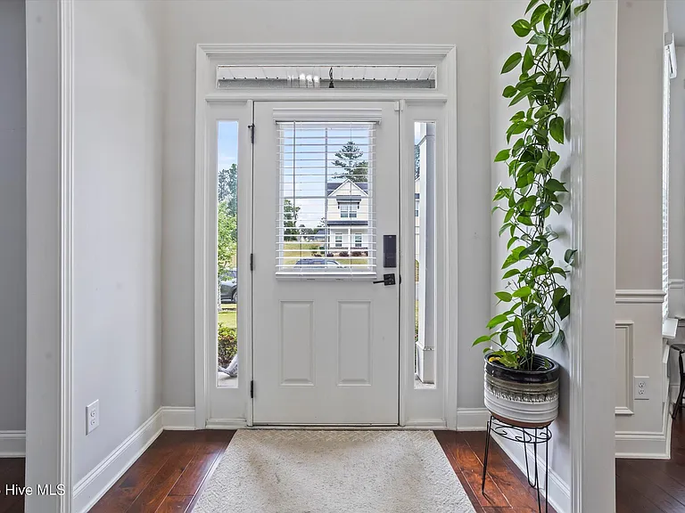 1014 Sluice Gate Dr — Photo 4