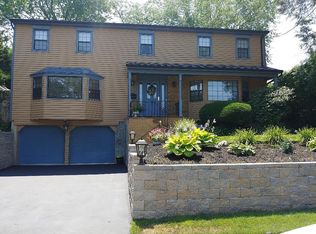 72 Todd Dr N, Glen Head, NY 11545