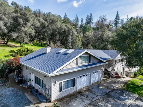 19435 Victoria Dr, Grass Valley, CA 95949