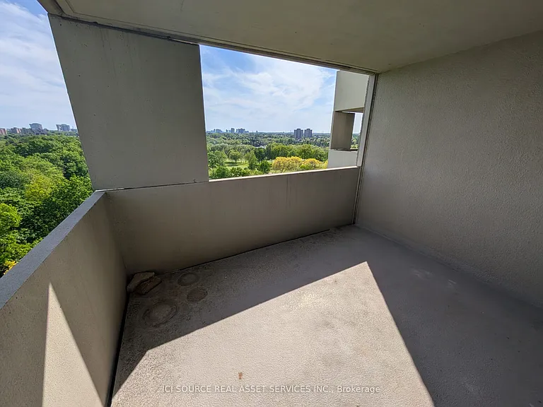 284 Mill Rd #E3 — Photo 15