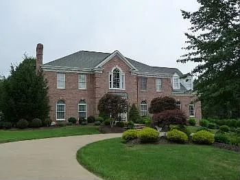 106 Sherborne Dr photo 1