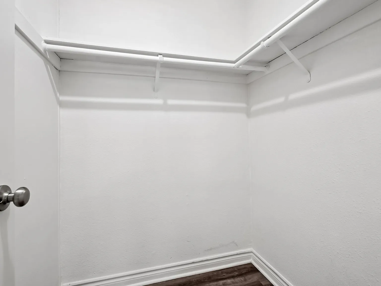 Granada Court — Photo 3