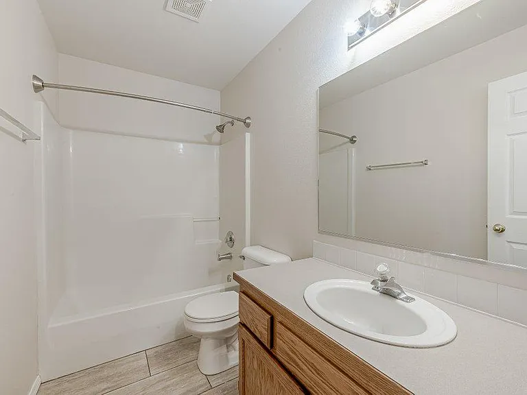 1179 W Cardinal Ave — Photo 10