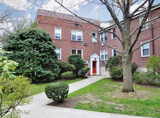 703 Palmer Ct APT 1B, Mamaroneck, NY 10543