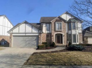 43534 Meadows Ct, Clinton Township, MI 48038