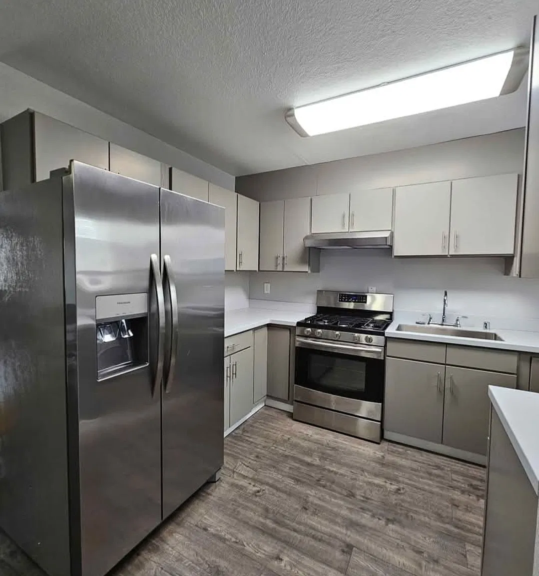 3 bed, 1.5 bath, $1,950 — Photo 3