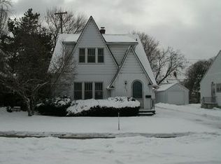 2014 Pierce St, Flint, MI 48503