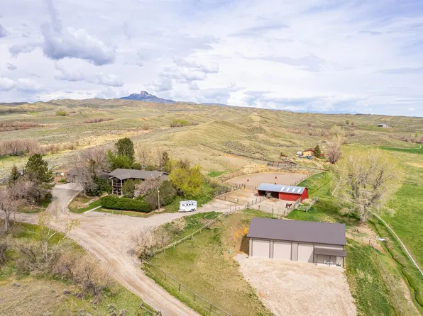 12 Magpie Ln, Cody, WY 82414
