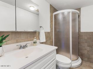 2 Cedar Court, Manalapan, NJ 07726