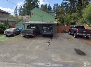 18041 1st Ave NE, Seattle, WA 98133