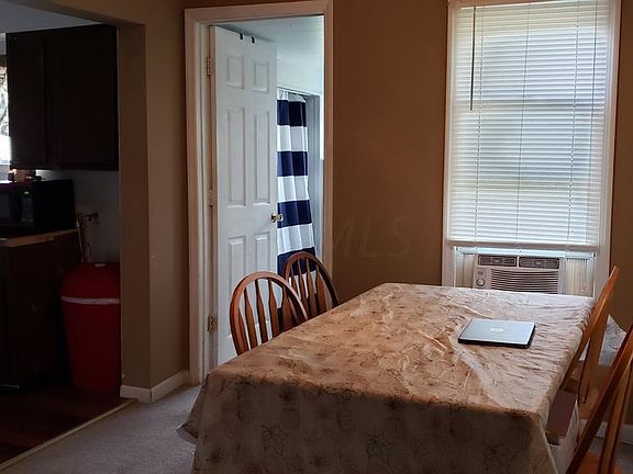 4th image of 102 W Taylor St