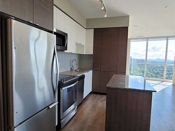 3rd image of 9 Valhalla Inn Rd #2802