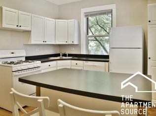 3219 N Leavitt St #2, Chicago, IL 60618