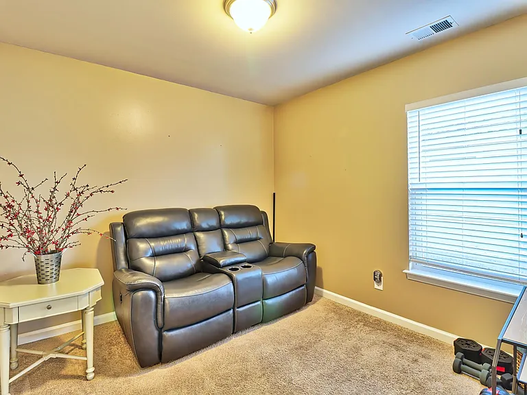 853 Bonita Loop — Photo 23